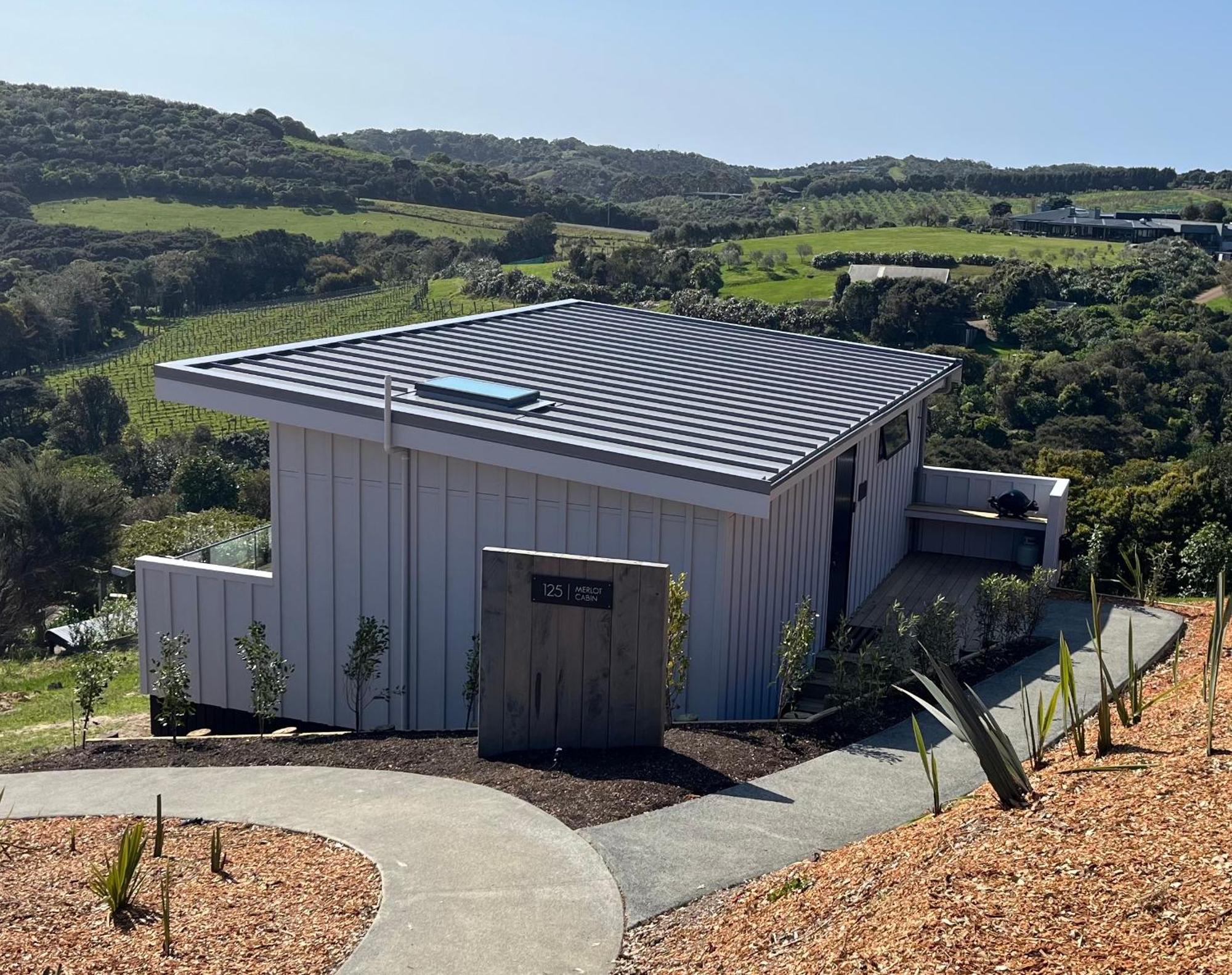 125 Church Bay Cabins Oneroa Exterior photo